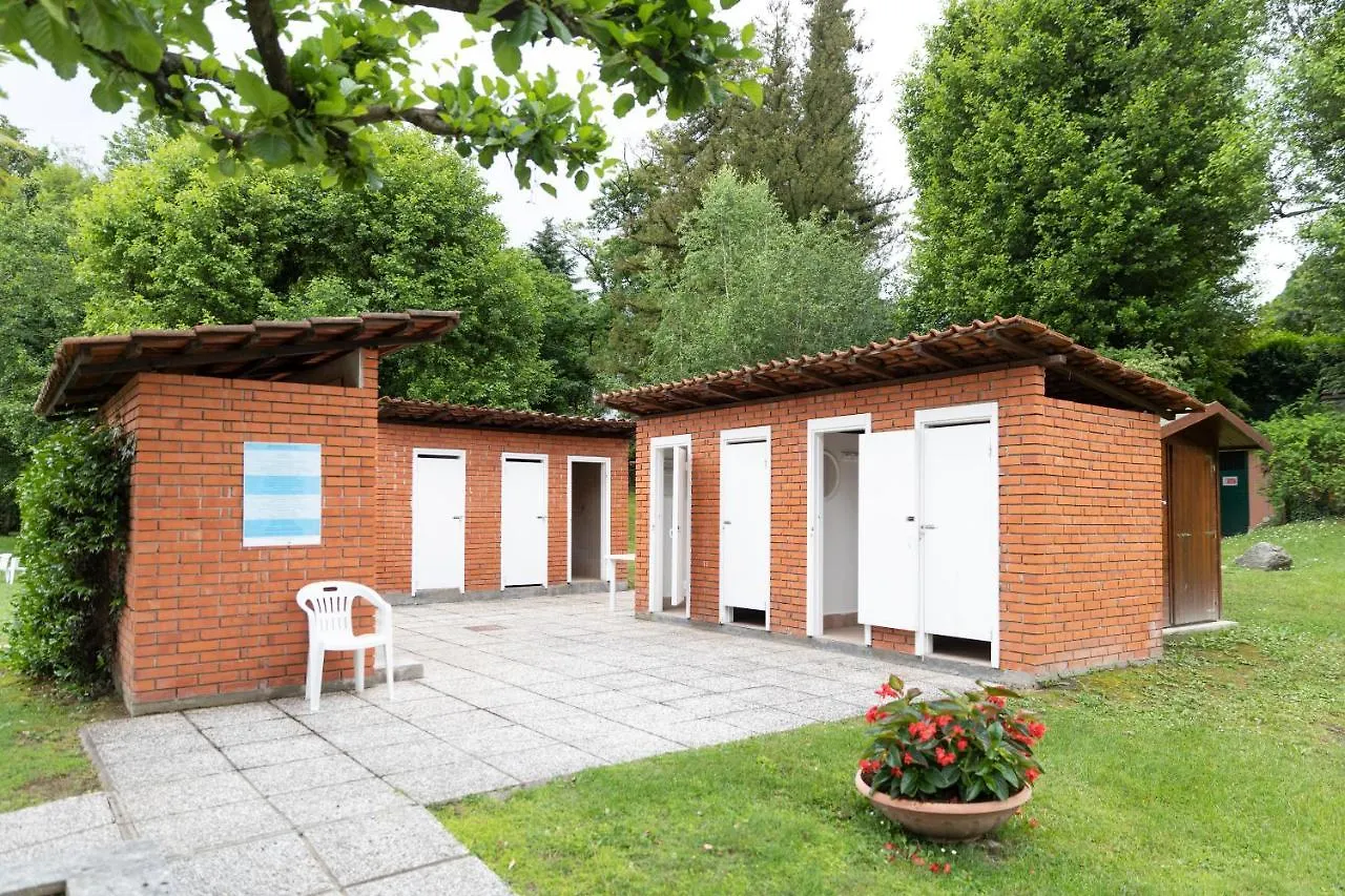 Nice Lake View Apartment イスプラ イタリア
