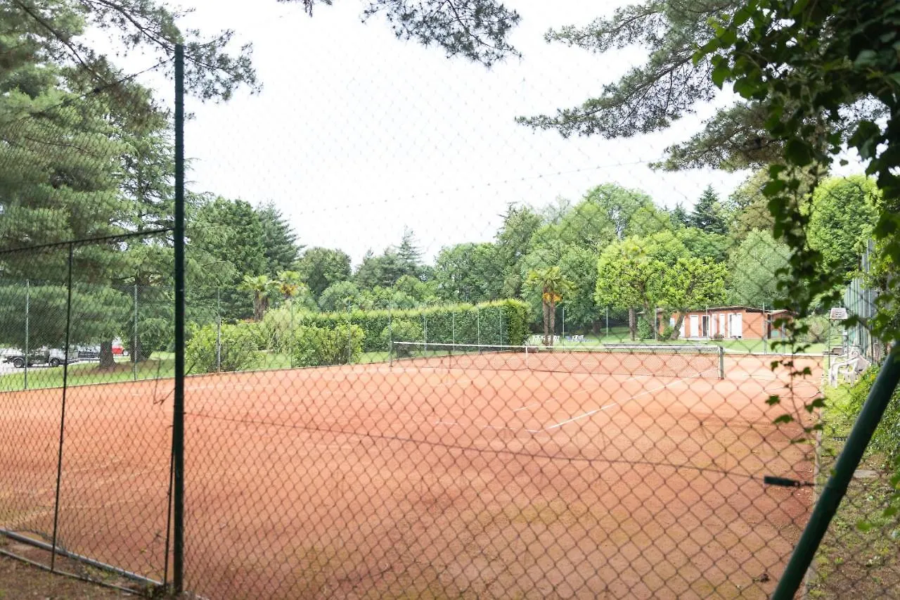 Nice Lake View Apartment イスプラ
